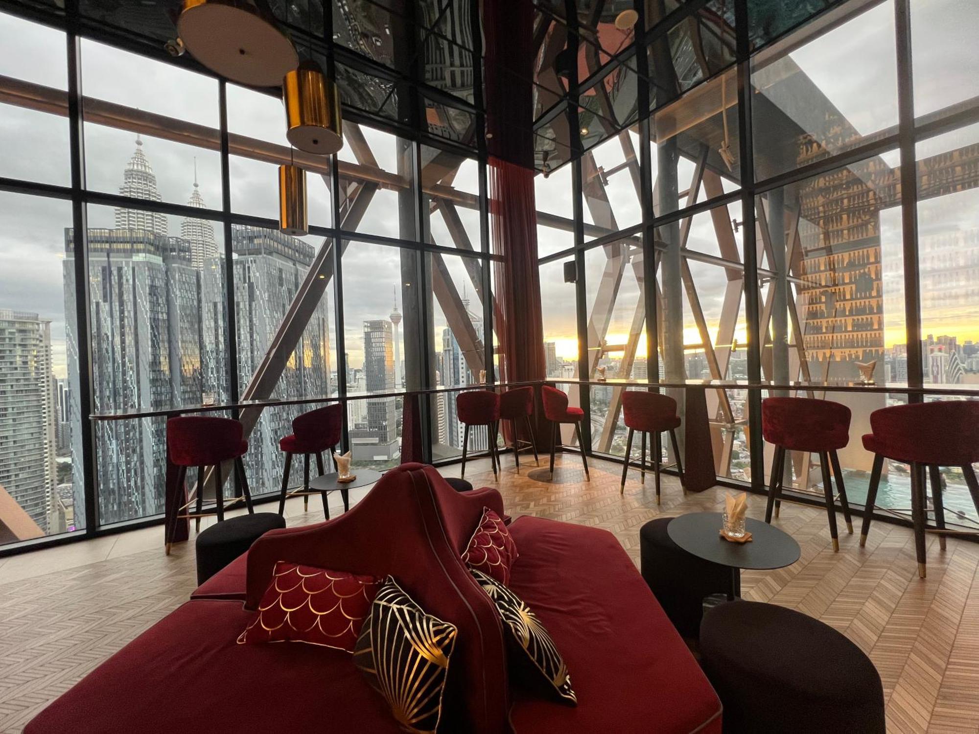 Scarletz Suites Kuala Lumpur By City Center Bagian luar foto
