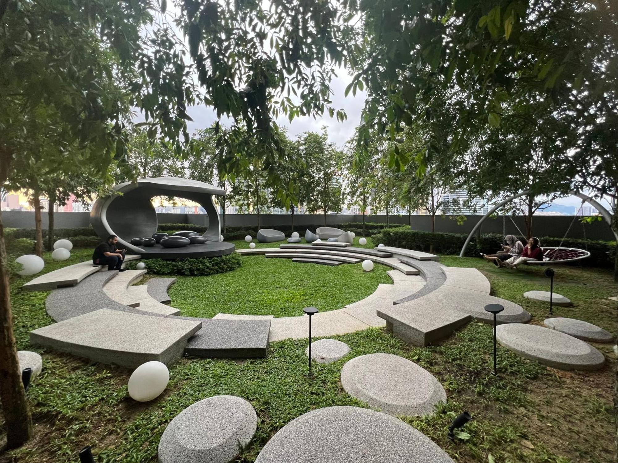 Scarletz Suites Kuala Lumpur By City Center Bagian luar foto