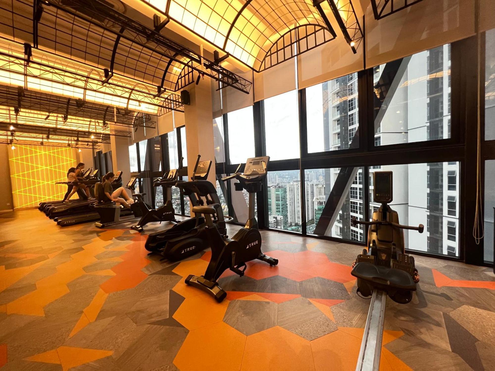 Scarletz Suites Kuala Lumpur By City Center Bagian luar foto