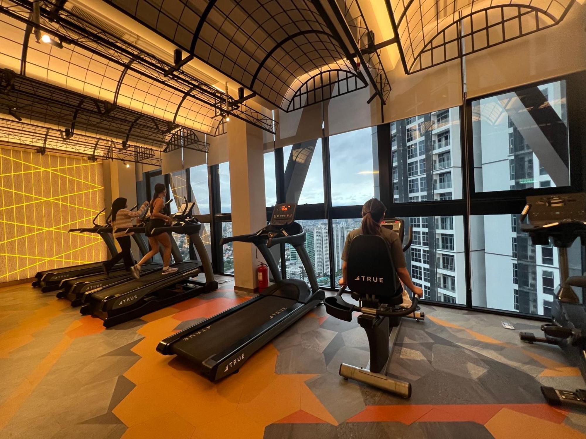 Scarletz Suites Kuala Lumpur By City Center Bagian luar foto