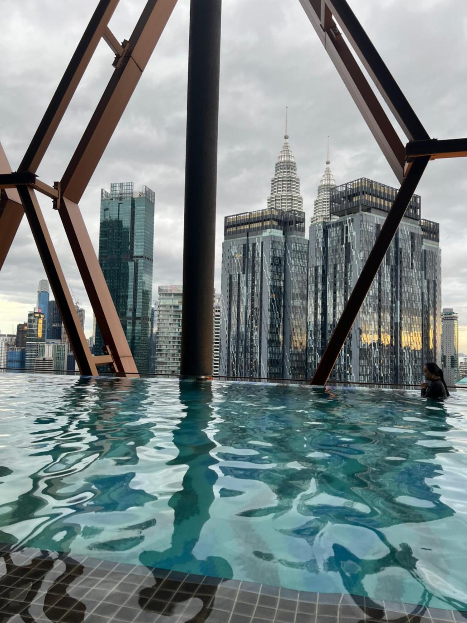 Scarletz Suites Kuala Lumpur By City Center Bagian luar foto