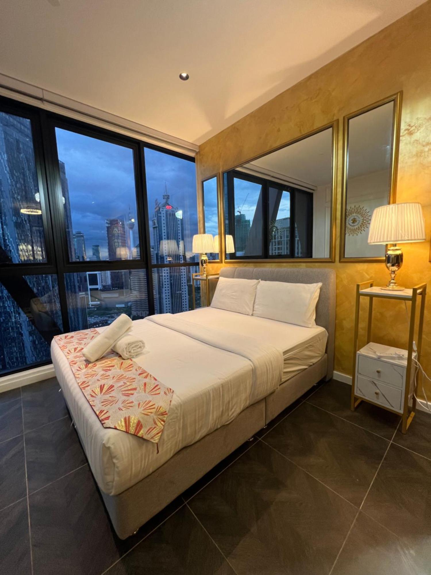 Scarletz Suites Kuala Lumpur By City Center Bagian luar foto