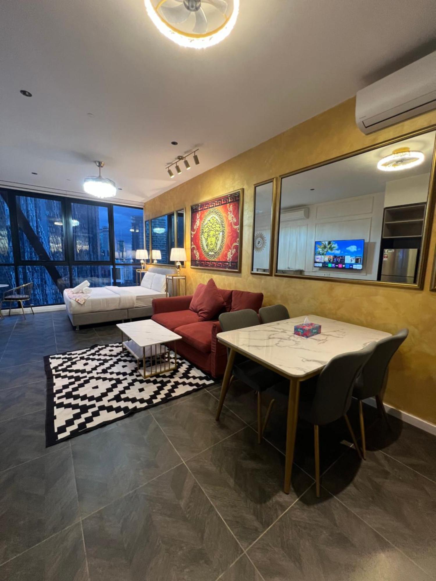 Scarletz Suites Kuala Lumpur By City Center Bagian luar foto