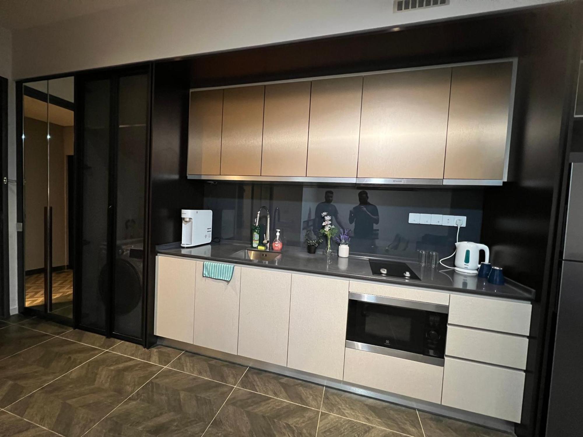 Scarletz Suites Kuala Lumpur By City Center Bagian luar foto