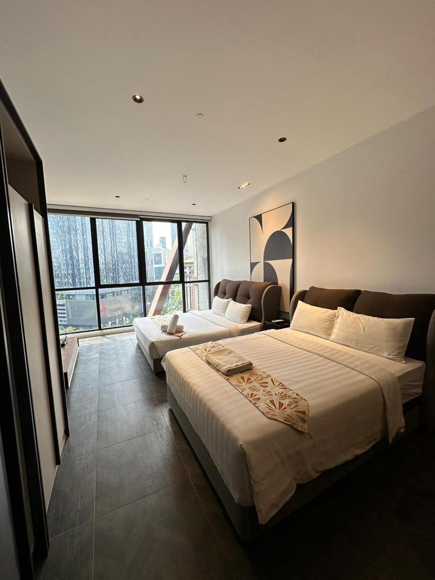 Scarletz Suites Kuala Lumpur By City Center Bagian luar foto